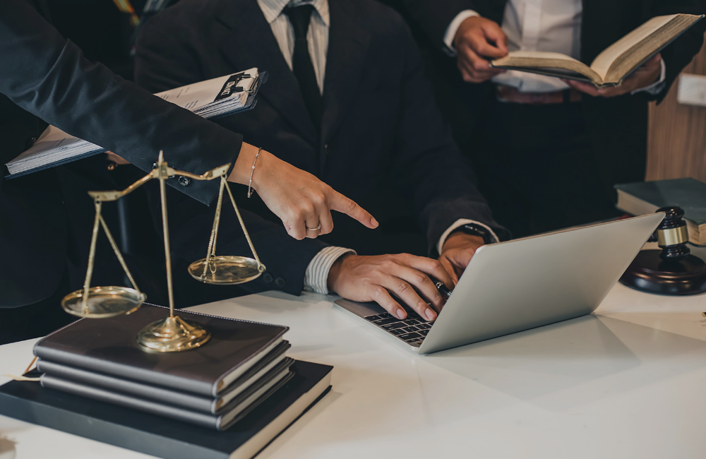 8 Things to Know When Hiring a Personal Injury Lawyer in 2023